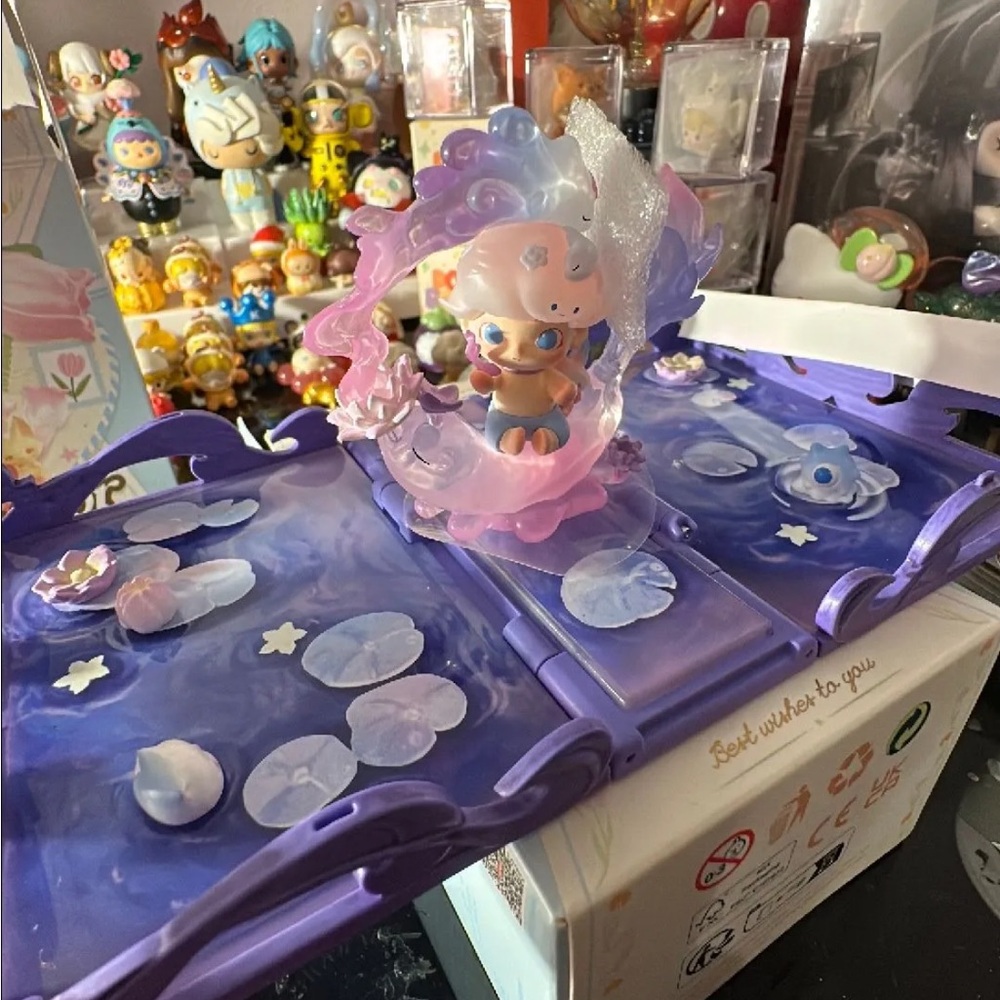 Gift for you- Dimoo Secret with original box and card